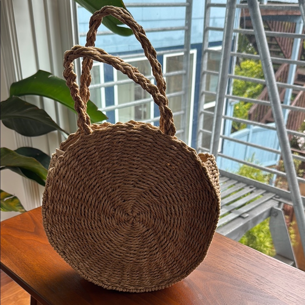 Natural Woven Straw Tote Bag